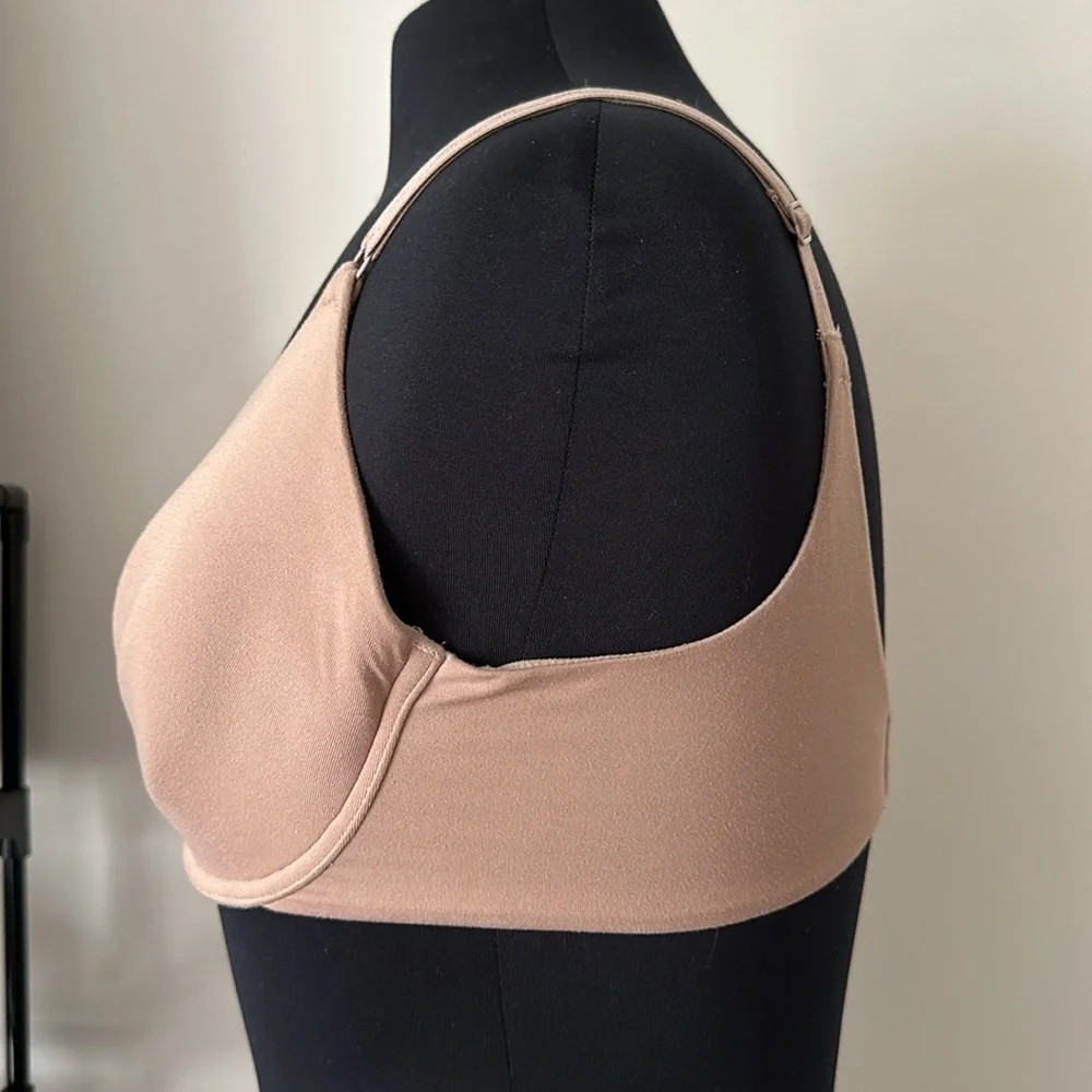 Nude Bra Size 34D - Picture 7 of 8